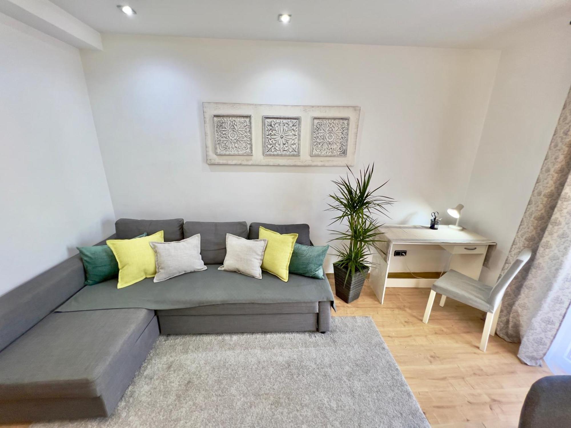 Cozy Apartment In Valencia! Wi-Fi ! Екстериор снимка