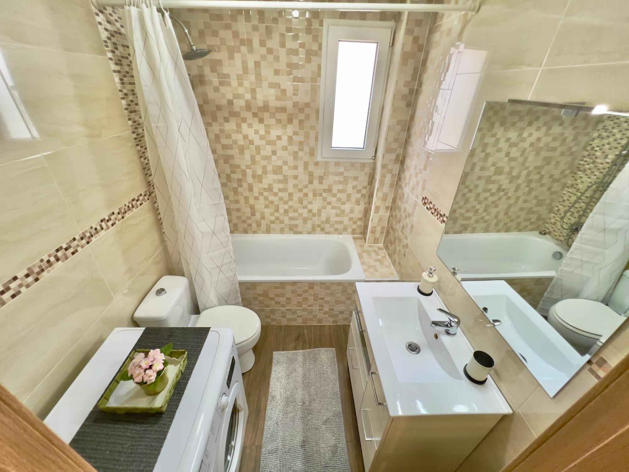 Cozy Apartment In Valencia! Wi-Fi ! Екстериор снимка