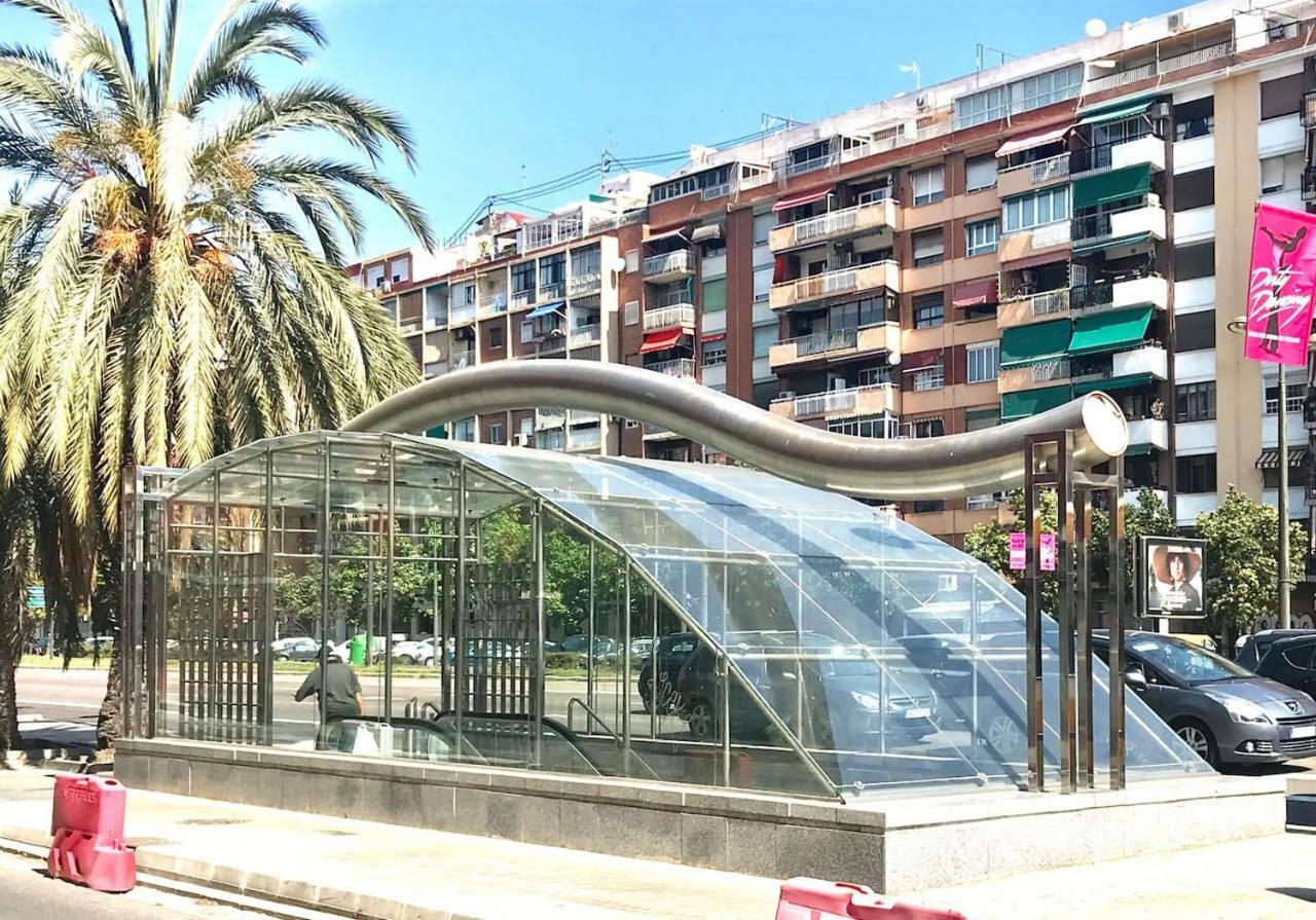 Cozy Apartment In Valencia! Wi-Fi ! Екстериор снимка